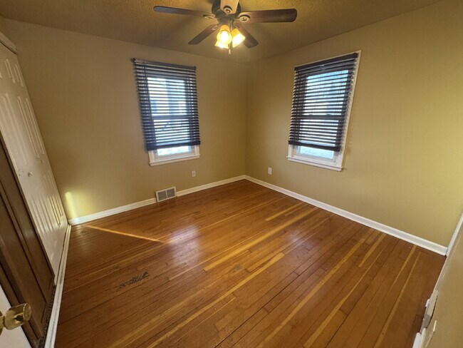 Foto del edificio - Charming & Cozy 1-Bedroom Retreat in Brooklyn Center – Perfect for Simplified Living!