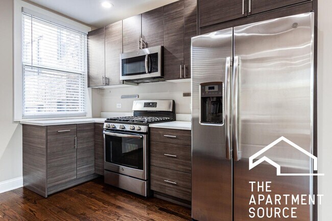 Foto del edificio - 1432 W Farragut Ave