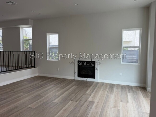 Foto del edificio - 7420 Valaho Ln
