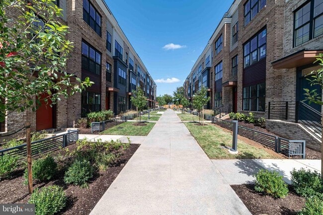 Building Photo - 7324 Blade Dr
