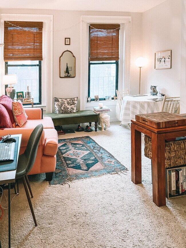 Foto del edificio - 548 Columbus Ave