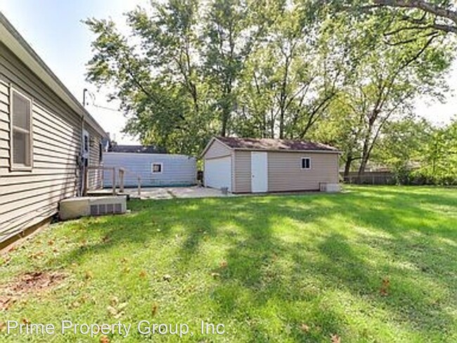 Building Photo - 3 br, 1 bath House - 202 N. Price