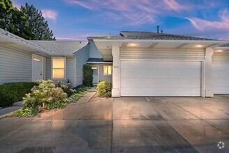 Building Photo - 5541 S Adonis Pl