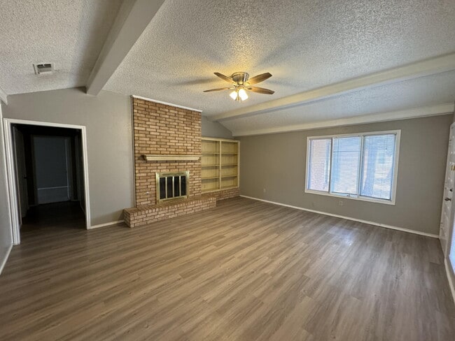 Foto del edificio - 6802 4th St