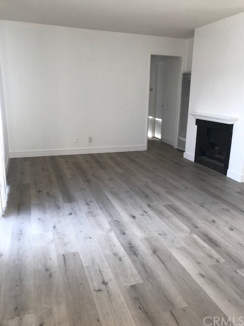 Primary Photo - 422 22nd St