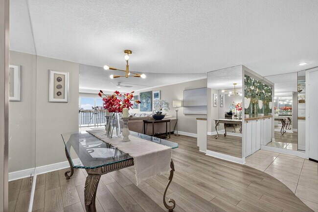 Foto del edificio - 801 Lake Shore Dr