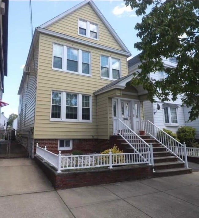 Building Photo - 34 Garretson Ave