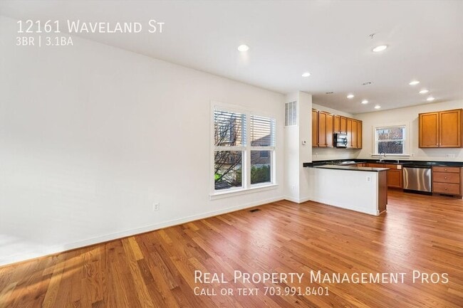 Foto del edificio - 12161 Waveland St