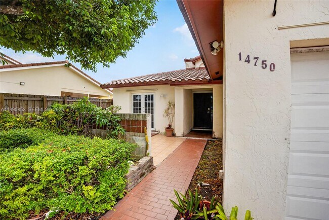 Foto del edificio - 14750 SW 111th St