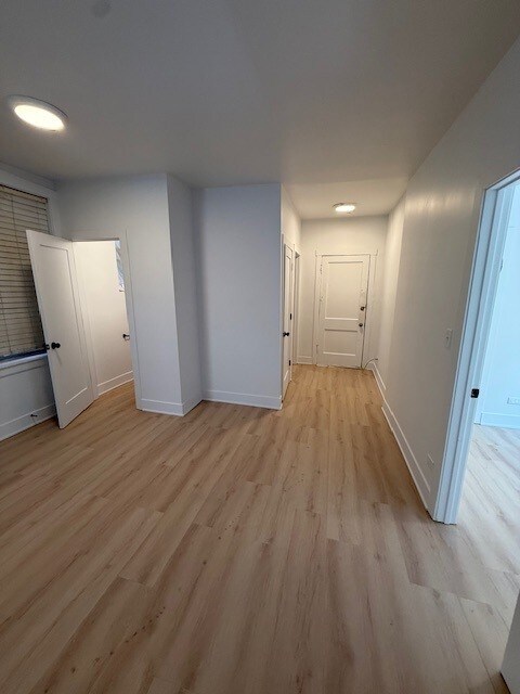 Foto del edificio - 6975 N Bell Ave