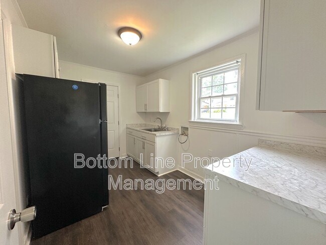Foto del edificio - 2516 Marlowe Ave