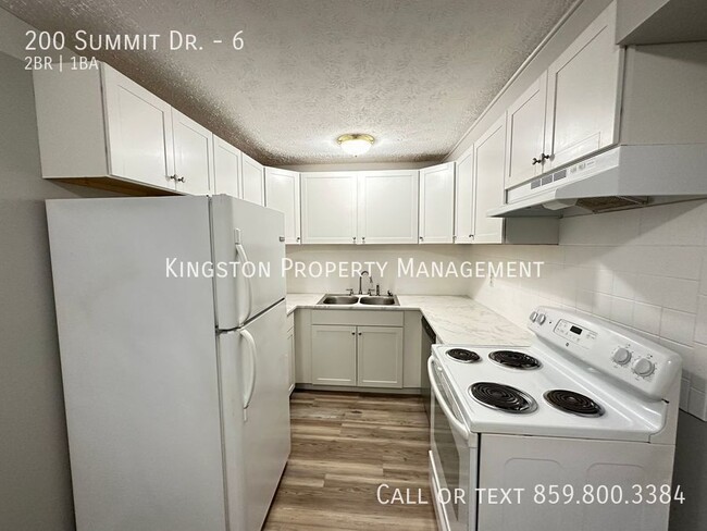 Foto del edificio - 200 Summit Dr