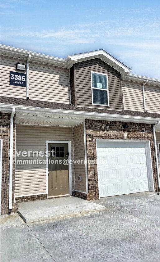 Building Photo - 3385 Polly Dr