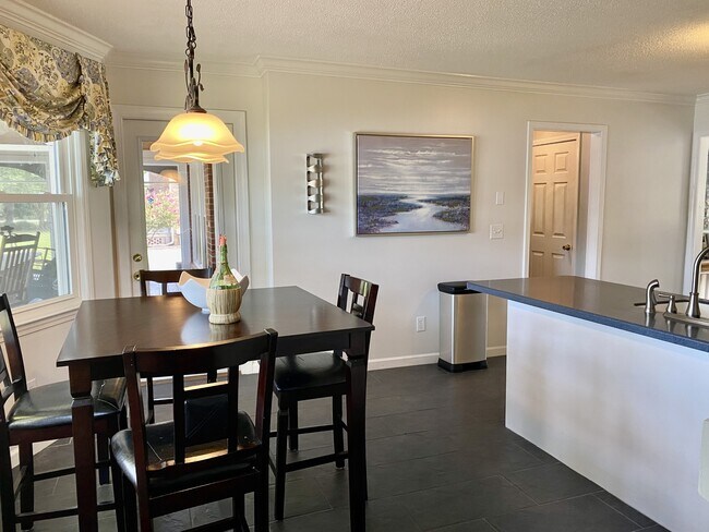 Building Photo - 3409 W Hampton Pointe Dr