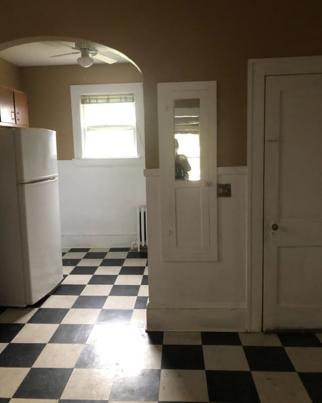 Breakfast area - 632 McDowell Ave NW