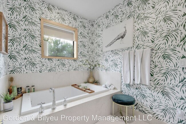 Building Photo - 3 br, 3.5 bath House - 2608 Del Curto #3
