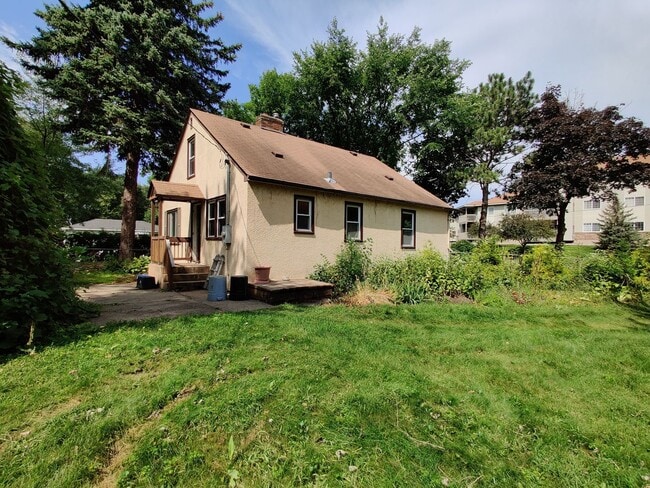 Building Photo - 8701 Wentworth Ave S