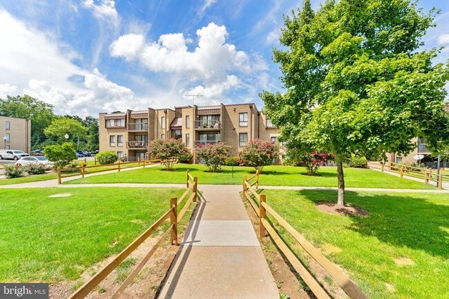 Building Photo - 7599 Gales Ct