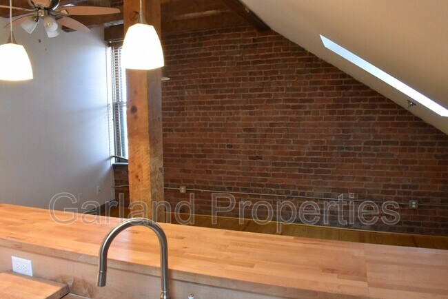 Building Photo - 113 Norfolk Ave SW