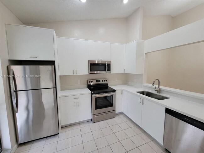 Foto del edificio - 9336 Ketay Cir