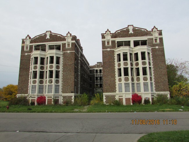 Foto del edificio - 8627 Heritage Pl