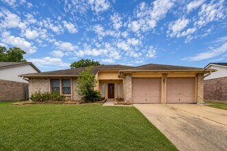 Building Photo - 7251 Sonnet Glen Ln