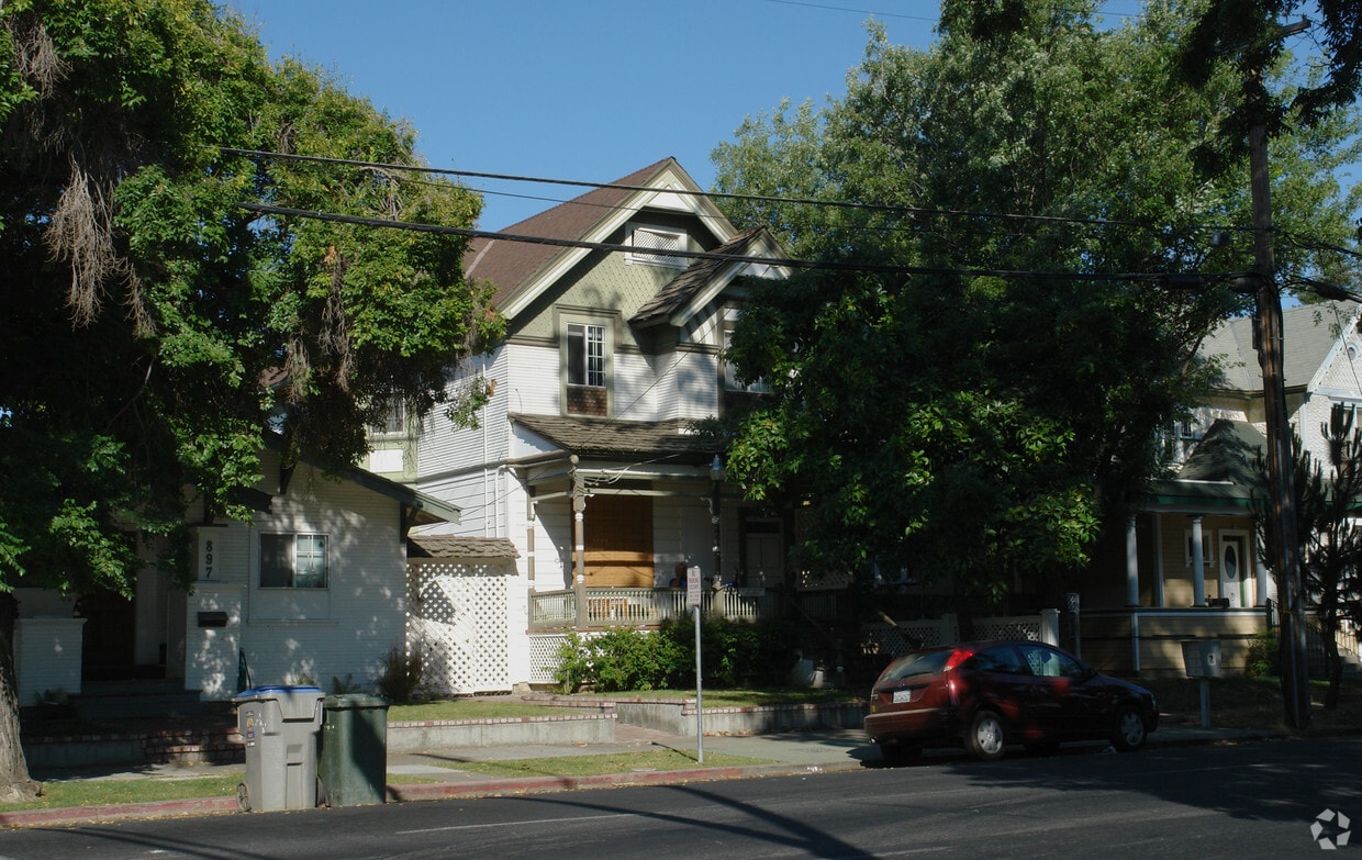 Building Photo - 891 S 3rd St