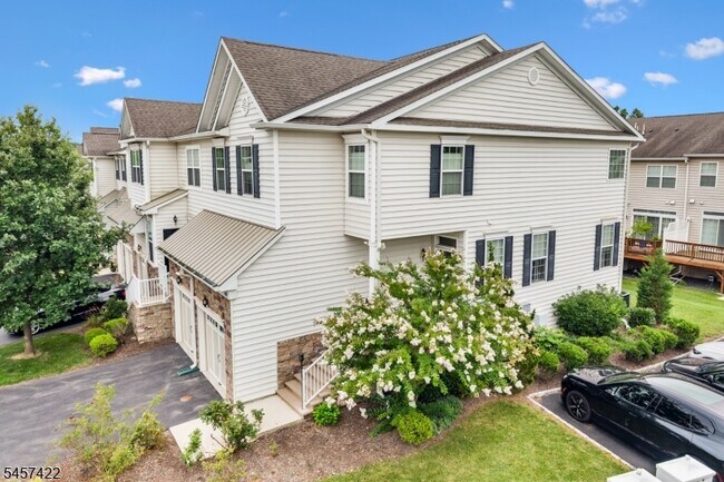 Foto del edificio - 33 Cortland Pl