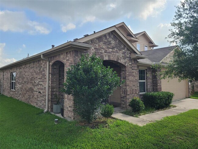Foto del edificio - 10106 Tallcrest Ln