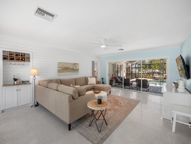 Foto del edificio - 1820 NW Bright River Point
