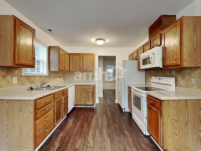 Building Photo - 3812 Lodgepole Ln