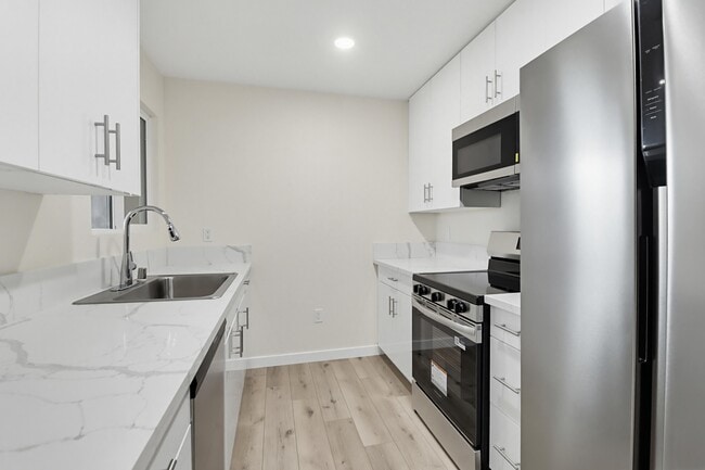 Building Photo - Villas At Casa De Oro Apartments