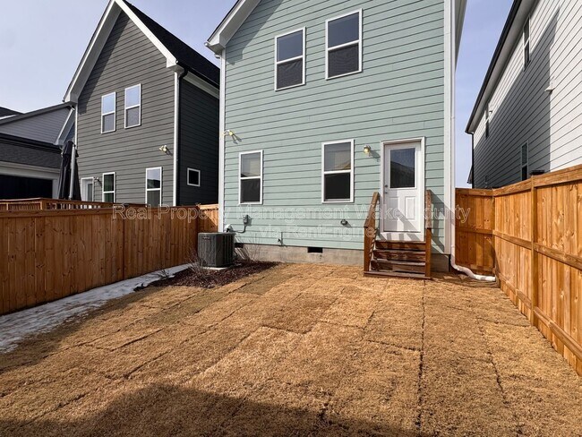 Foto del edificio - 1328 Barreto Dr