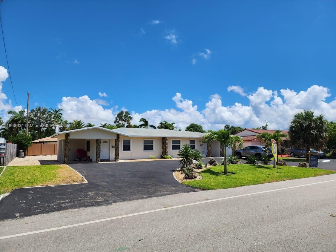 Foto principal - 2625 NE 32nd St