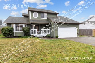 Building Photo - 1651 SW 8th Ave