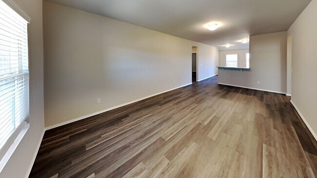 Foto del edificio - 408 Fox Burrow Ln