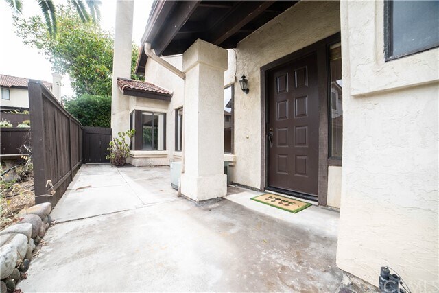 Building Photo - 3029 Glenbrook St