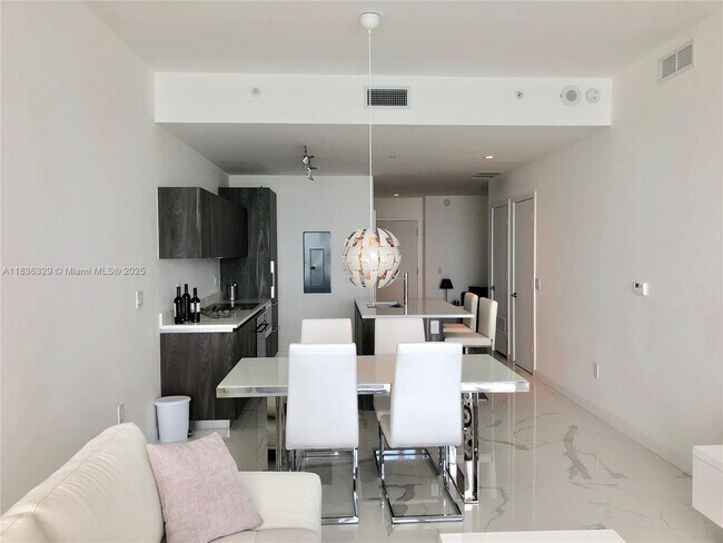Foto del edificio - 480 NE 31st St