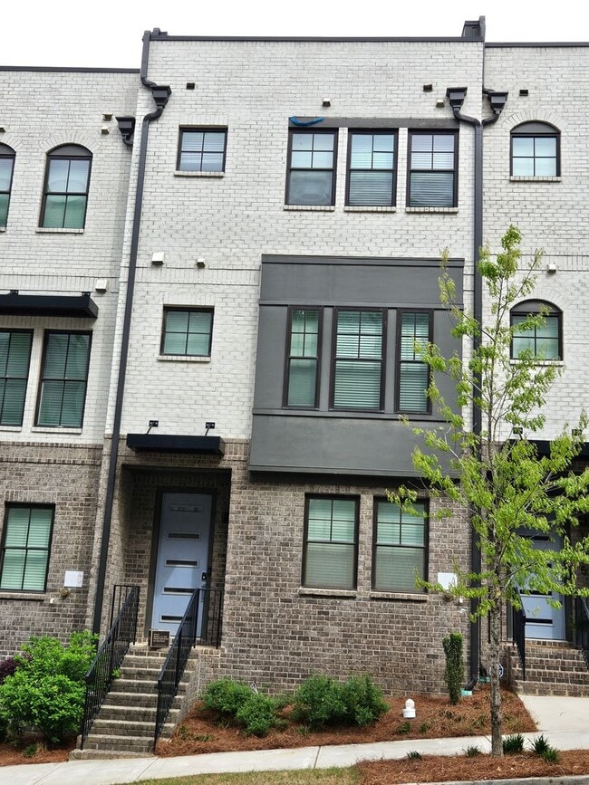 Gorgeous Townhome in Prime West Midtown Location - Gorgeous Townhome in Prime West Midtown Location