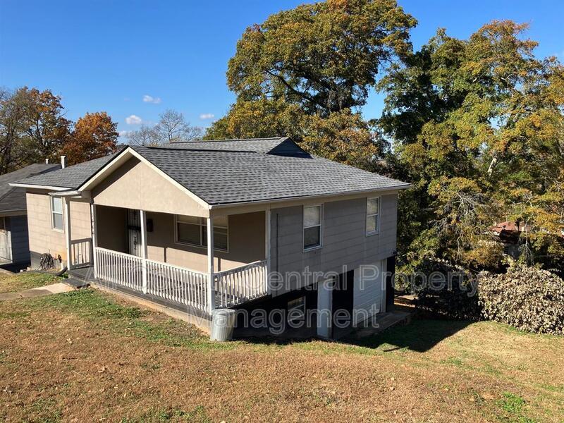 Primary Photo - 1444 31st St N