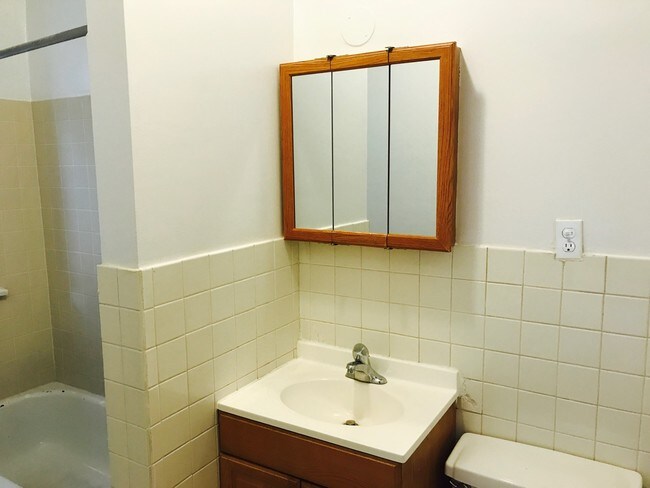 Foto del edificio - 1511 E 54th St