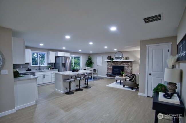 Foto del edificio - 6720 Alder Glen Dr SE