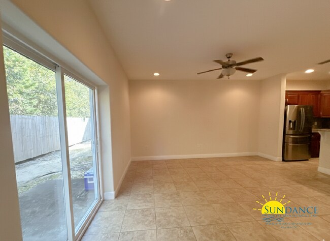 Foto del edificio - Beautiful 3 Bedroom Townhouse in The Palm Reserve