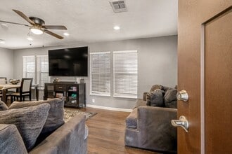 Building Photo - 234 E 1st St