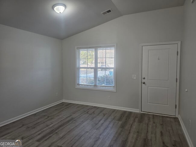 Building Photo - 27 Blackberry Cir