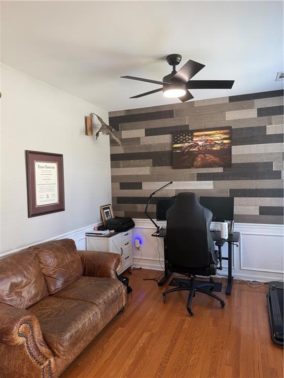 Building Photo - 207 Founders Ct