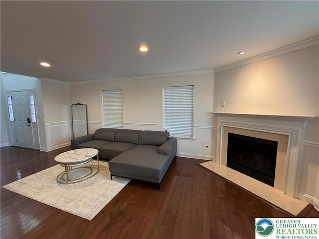 Building Photo - 7109 Hunt Dr