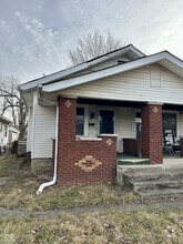 Building Photo - 911 N Emerson Ave