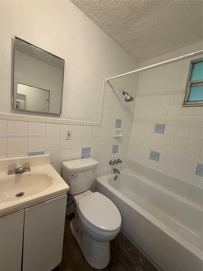Foto del edificio - 552 NW 1st St