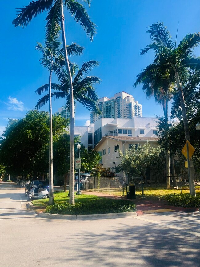 great location - 252 Jefferson Ave (Miami Beach, FL) Apartment